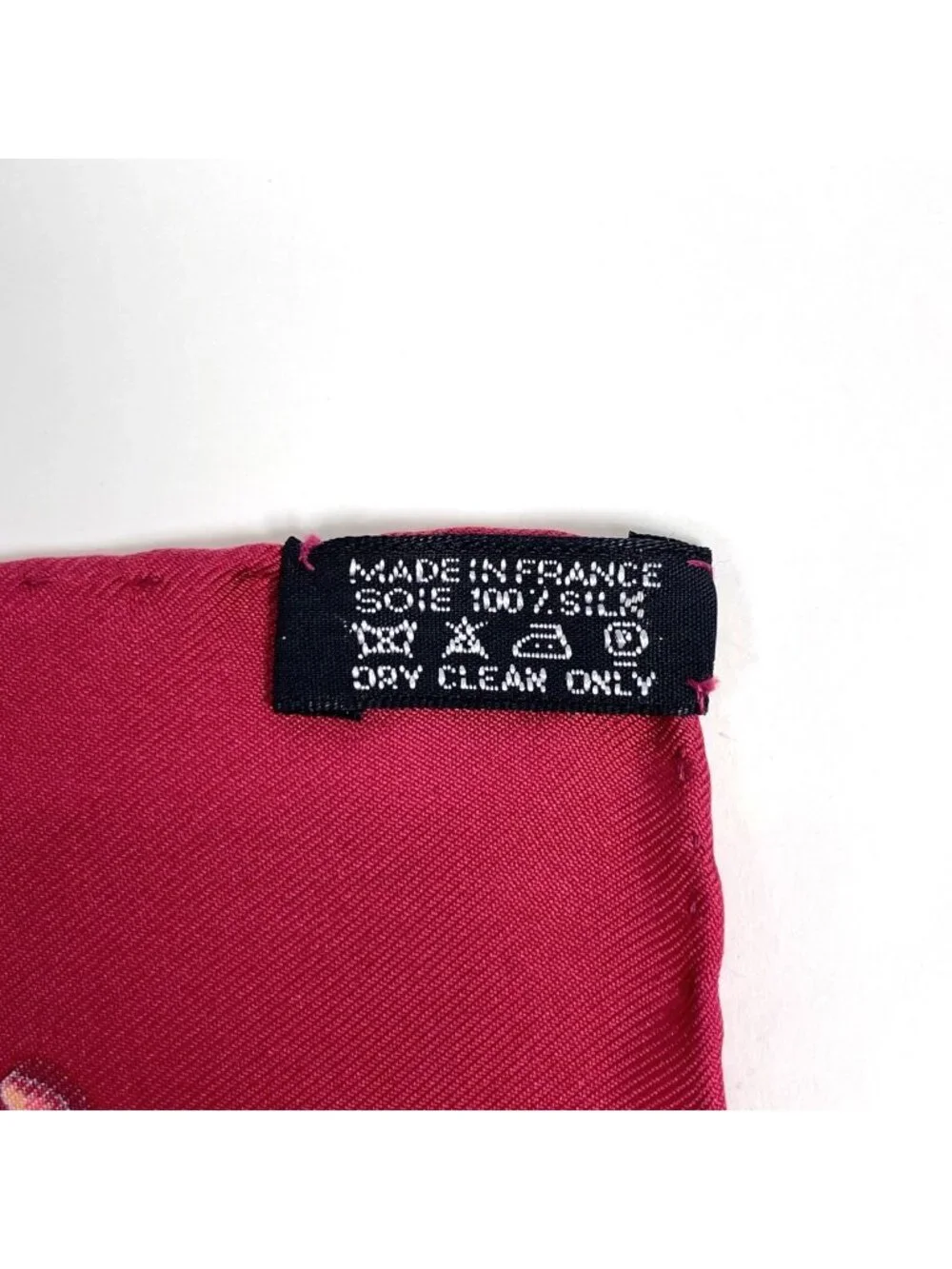 Hermes Petit Carre Aux Pays Des Epices Scarf in the Land of Spices Silk
